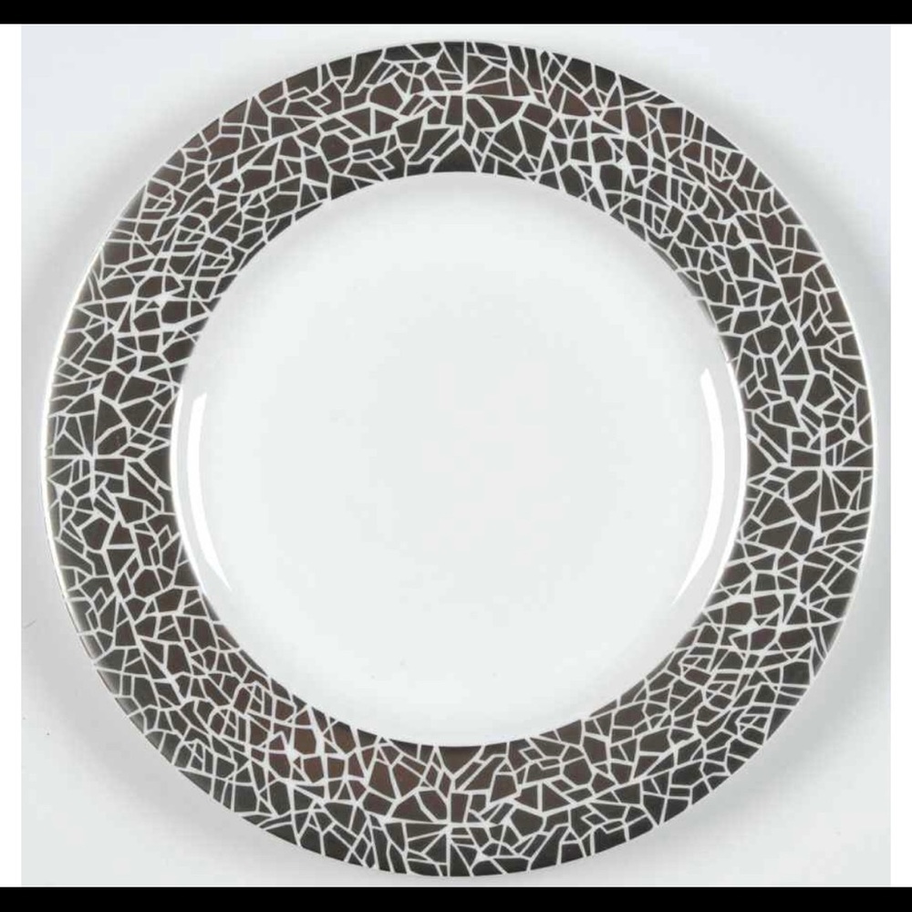 Calvin Klein Silver texture Collection salad plate